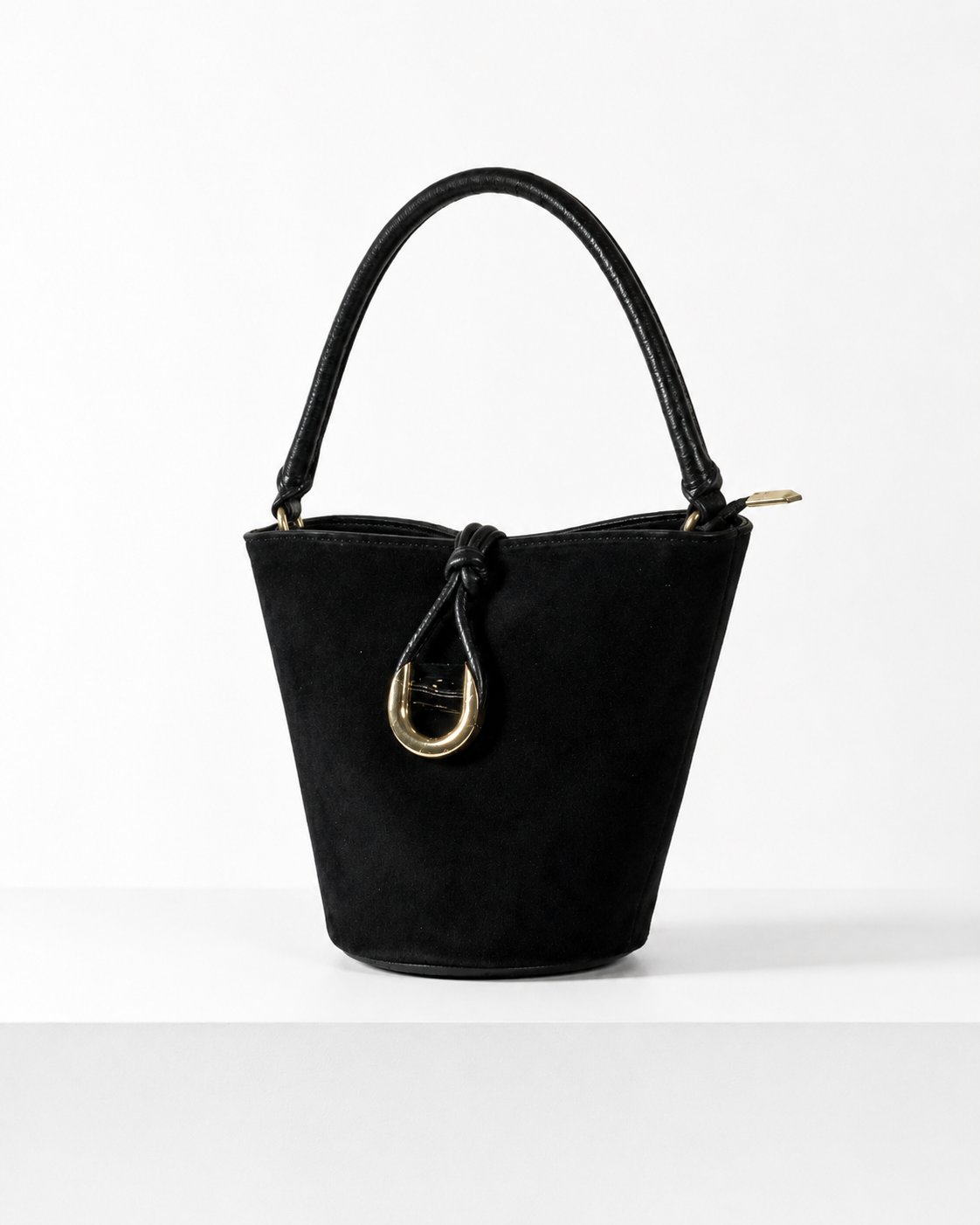 Vera Bucket Bag