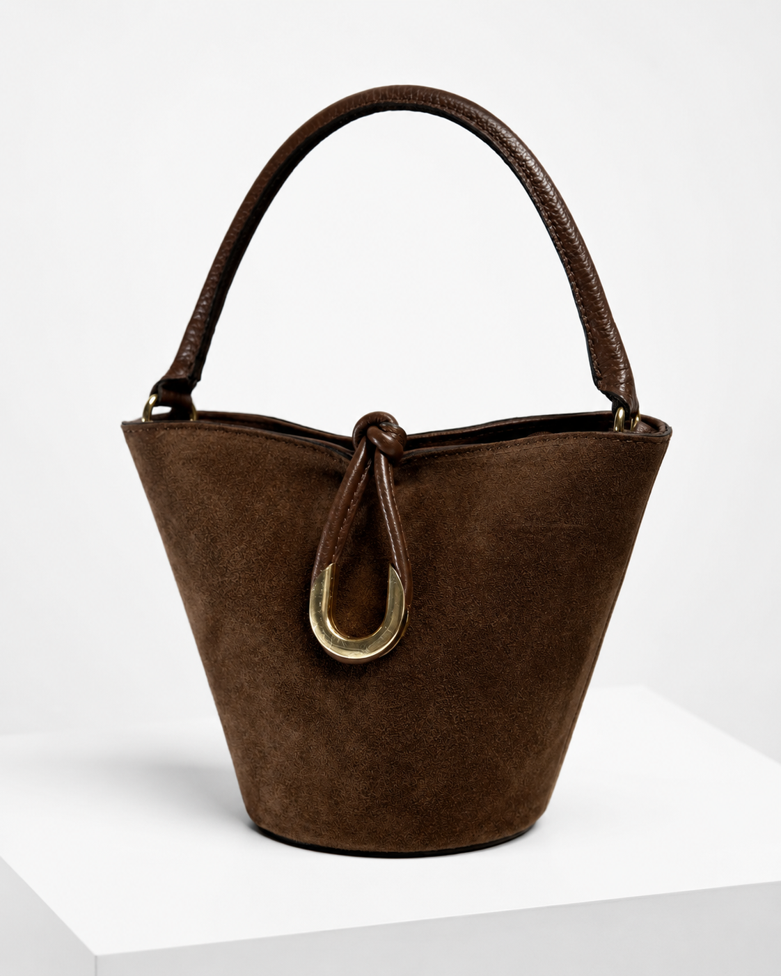 Vera Bucket Bag
